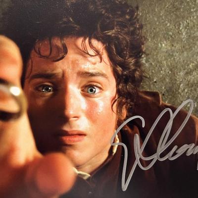 Lord of The Rings Elijah Wood signed photo 