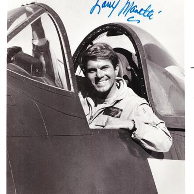 Magnum PI Larry Manetti signed photo