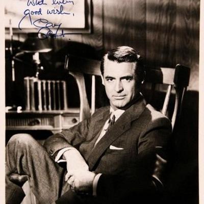 Cary Grant signed portrait photo 