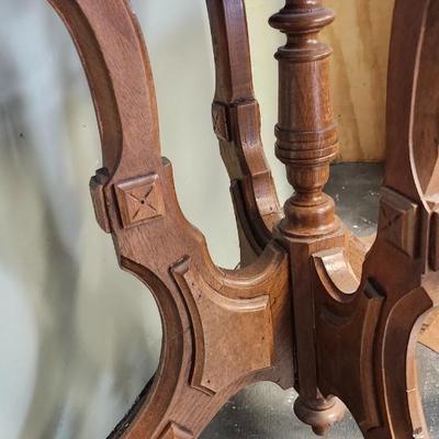 Antique Victorian Carved Walnut Marble Top Parlor Center Accent Side Table