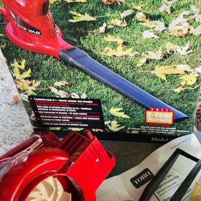 New in box Toro Rake and vac leaf blower model 51573