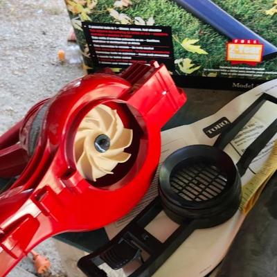 New in box Toro Rake and vac leaf blower model 51573