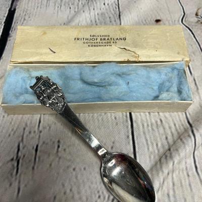 Frithjoof Beatland, The emperor has no clothes, Vintage Spoon