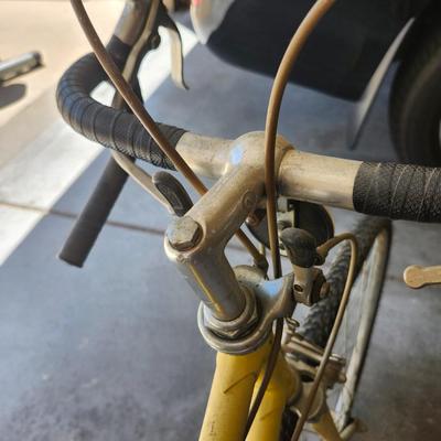 Vintage Schwinn Le Tour Road Bicycle