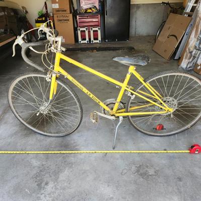 Vintage Schwinn Le Tour Road Bicycle