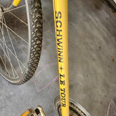 Vintage Schwinn Le Tour Road Bicycle