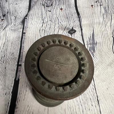 Antique fire hose nozzle