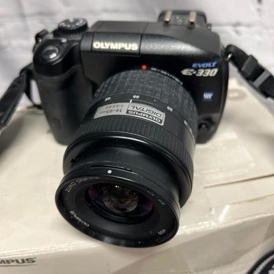 Olympus Evolt E-330