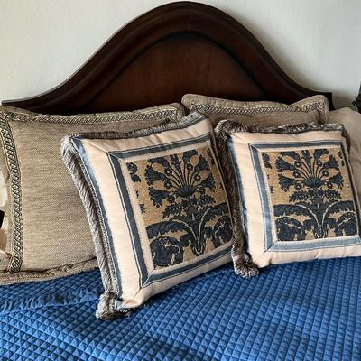 973 Set of 4 Decorative Custom Down Filled Blue Taupe Pillows