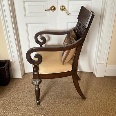 996 Lane Decorative Arm Chair