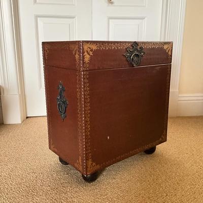 1000 Gold Gilt Decorative Wooden Chest with Bun Feet