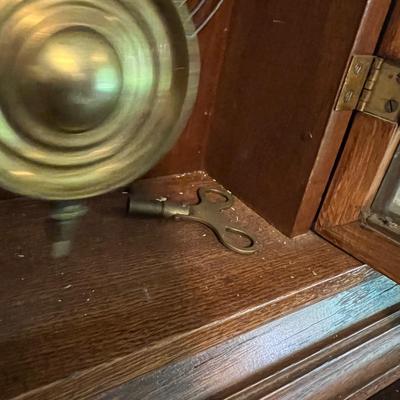 Antique Waterbury Clock Co. Mantle Clock w Key