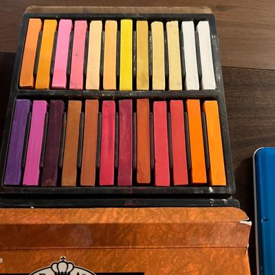 Big Artists Lot - High End Markers, Pastels, Colored Pencils - Some New - And MORE!