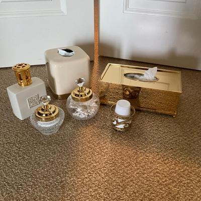 1014 Brass and Crystal Bathroom Decor