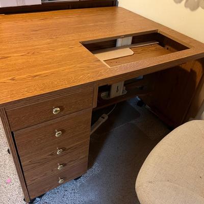Quilting Sewing Table Desk w Chair, Rolling Cabinet
