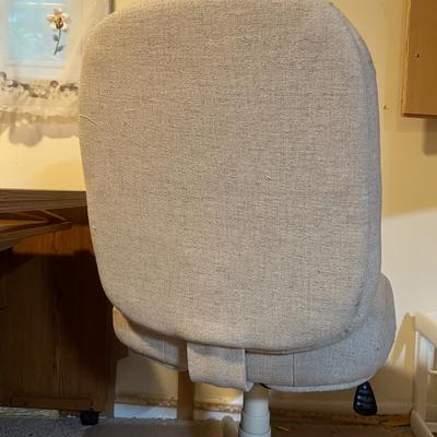 Quilting Sewing Table Desk w Chair, Rolling Cabinet