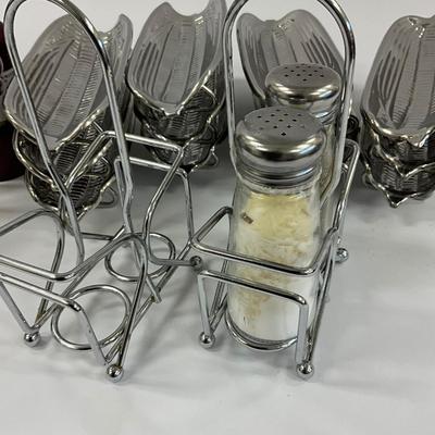 1025 New Salt and Pepper with Stainless Corn Dishes