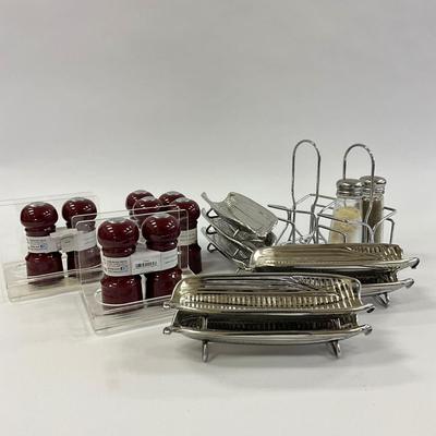 1025 New Salt and Pepper with Stainless Corn Dishes