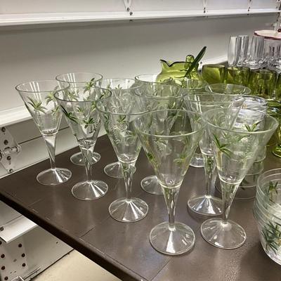 1027 Acrylic Green and Palm Tree Outdoor Drinkware