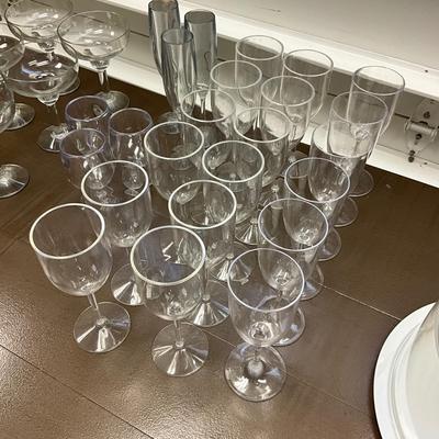 1029 Large 30pc. Lot of Acrylic Outdoor Drinkware