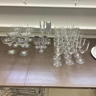 1029 Large 30pc. Lot of Acrylic Outdoor Drinkware