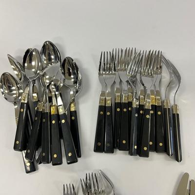 1037 Set of 12 - 5pps ARCOS Flatware Set