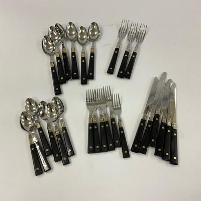 1038 27pc Set of Black ARCOS Flatware Set