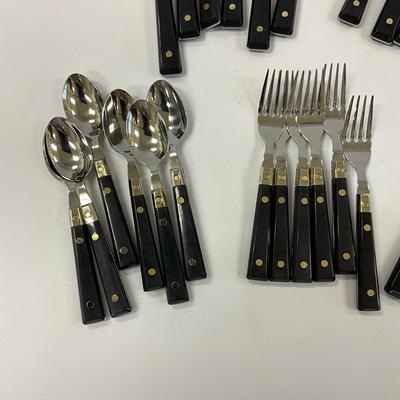1038 27pc Set of Black ARCOS Flatware Set