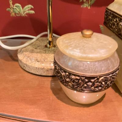1042 BACI Light up Vanity Mirror and Bathroom Set