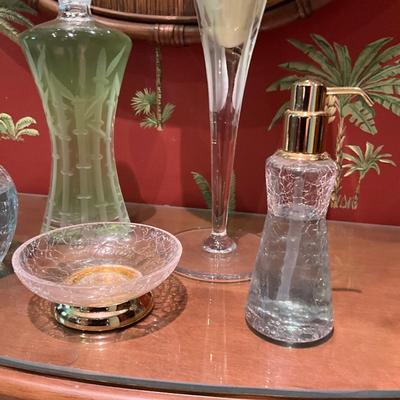 1046 Cut Glass Decor Lot