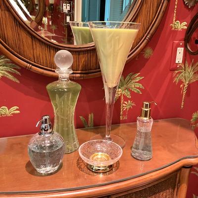 1046 Cut Glass Decor Lot