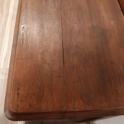 ANTIQUE WALNUT WASH STAND