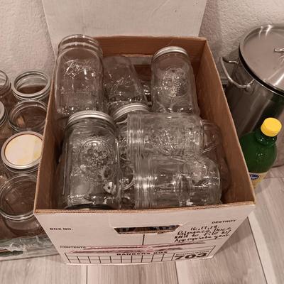 QUART AND PINT CANNING JARS PLUS A STOCK POT