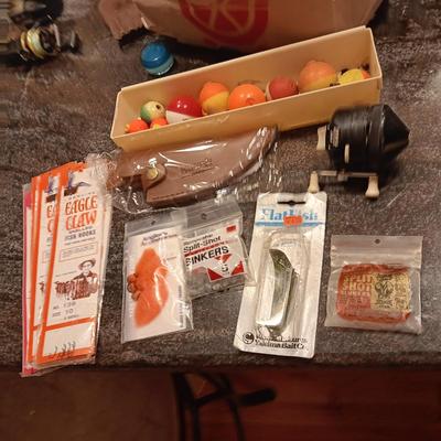 ZEBCO REEL AND TACKLE