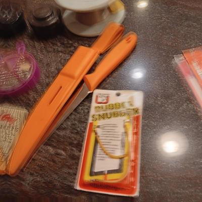 FISKARS FILLET KNIFE AND OTHER FISHING ITEMS
