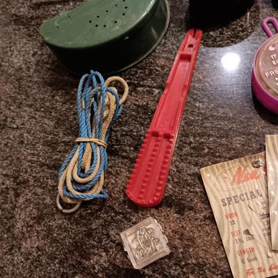 FISKARS FILLET KNIFE AND OTHER FISHING ITEMS