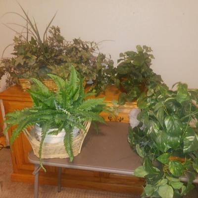 FAUX PLANTS IN CONTAINERS