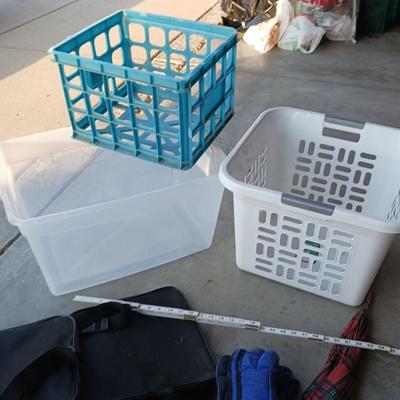 BASKETS, DUFFLE BAG, UMBRELLA, GLOVES