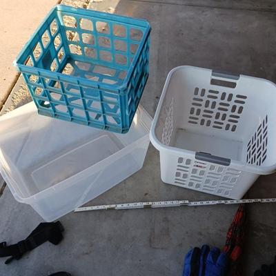 BASKETS, DUFFLE BAG, UMBRELLA, GLOVES