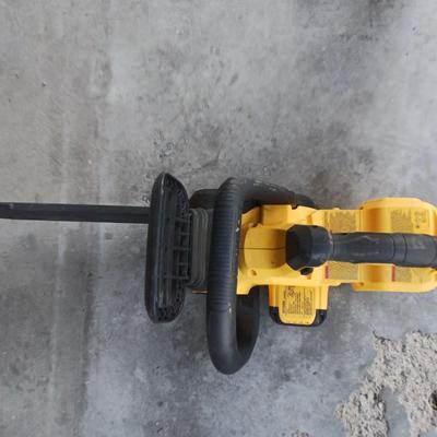 DEWALT 20V CORDLESS CHAINSAW