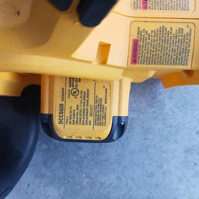 DEWALT 20V CORDLESS CHAINSAW