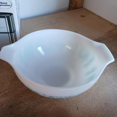PLANTERS PEANUTS GLASS CANISTER, COFFEE GRINDER, PYREX BOWL AND MORE