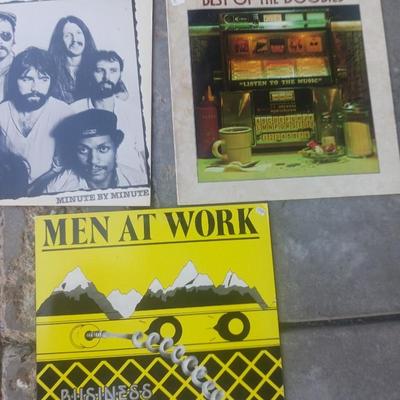 2 DOOBIE BROTHERS AND MEN AT WORK VINYL RECORDS