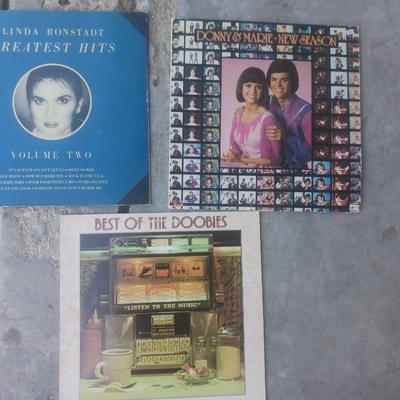 LINDA RONSTADT, DOOBIE BROTHERS AND DONNY & MARIE VINYL RECORDS