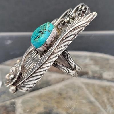 Impressive Native American JB Turquoise & Leaf Design Ring