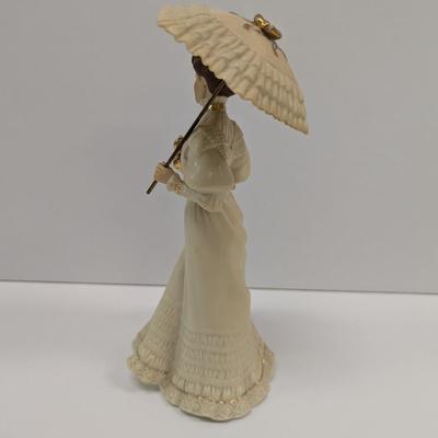 Lenox Figurine "Sunday Stroll"