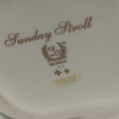Lenox Figurine "Sunday Stroll"