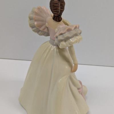 Lenox Figurine "Ivory First Waltz"