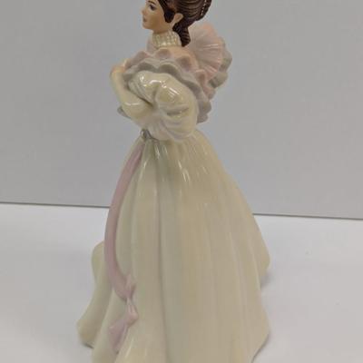 Lenox Figurine "Ivory First Waltz"