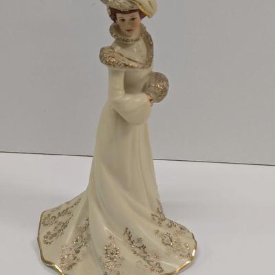 Lenox Figurine "Shopping On 5th Avenue"